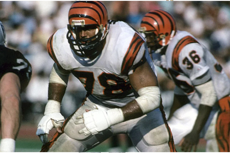 Anthony Munoz of the Cincinnati Bengals in 1991