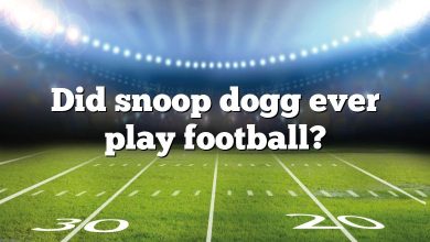 Did snoop dogg ever play football?