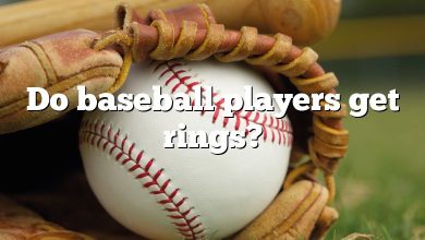 Do baseball players get rings?