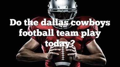 Do the dallas cowboys football team play today?