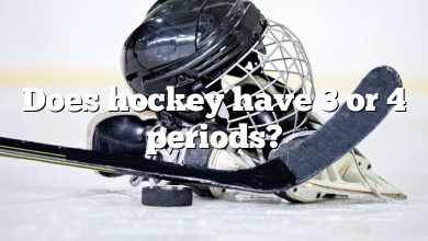 Does hockey have 3 or 4 periods?