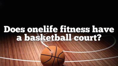 Does onelife fitness have a basketball court?