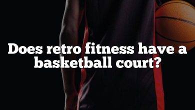 Does retro fitness have a basketball court?