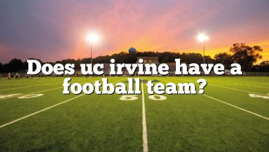 Does uc irvine have a football team?