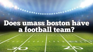 Does umass boston have a football team?