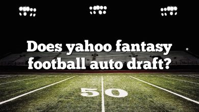 Does yahoo fantasy football auto draft?