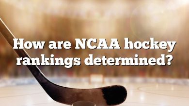 How are NCAA hockey rankings determined?