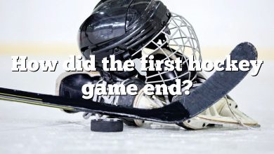 How did the first hockey game end?