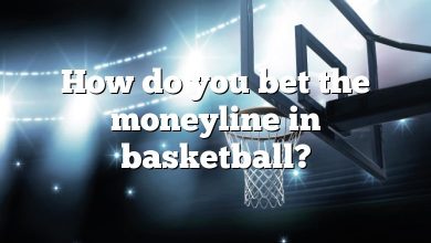 How do you bet the moneyline in basketball?