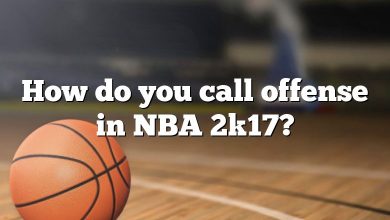 How do you call offense in NBA 2k17?