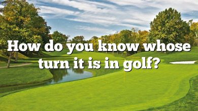 How do you know whose turn it is in golf?