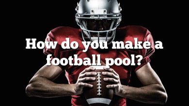 How do you make a football pool?