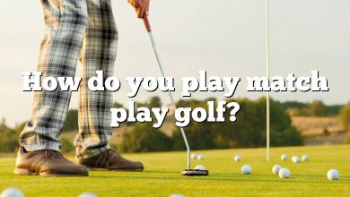 How do you play match play golf?