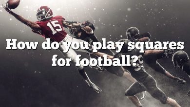 How do you play squares for football?