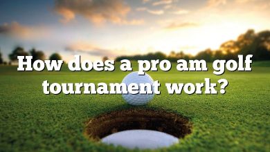 How does a pro am golf tournament work?