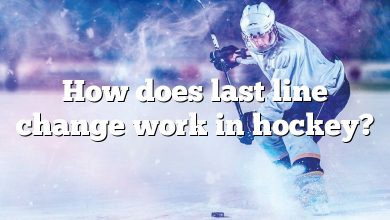 How does last line change work in hockey?