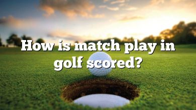 How is match play in golf scored?