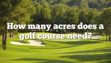 How many acres does a golf course need?