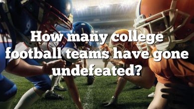 How many college football teams have gone undefeated?