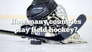 How many countries play field hockey?