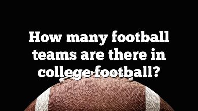 How many football teams are there in college football?