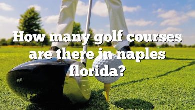 How many golf courses are there in naples florida?