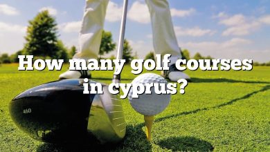 How many golf courses in cyprus?