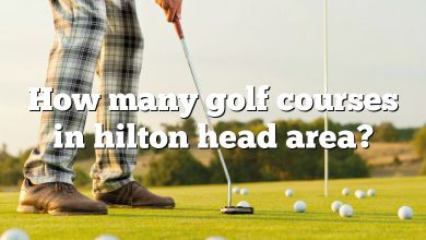 How many golf courses in hilton head area?