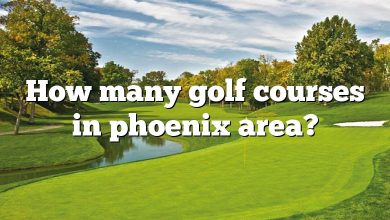 How many golf courses in phoenix area?