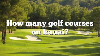 How many golf courses on kauai?