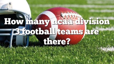 How many ncaa division 3 football teams are there?