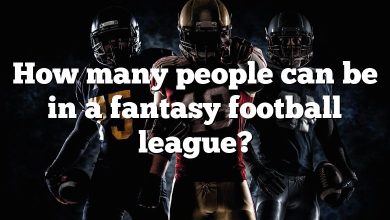 How many people can be in a fantasy football league?