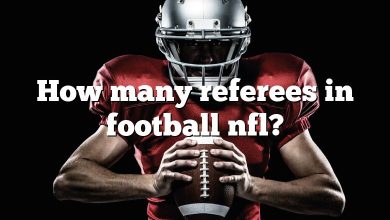 How many referees in football nfl?