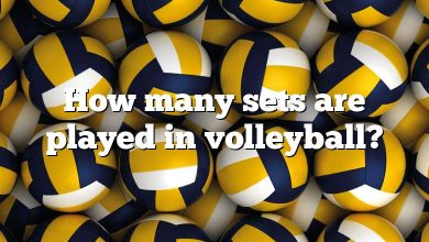 How many sets are played in volleyball?