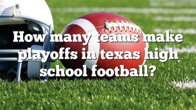 How many teams make playoffs in texas high school football?