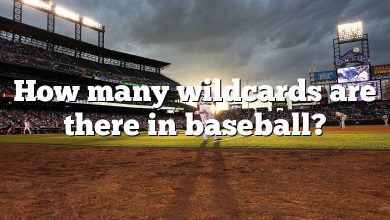 How many wildcards are there in baseball?