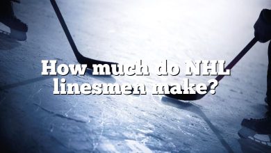 How much do NHL linesmen make?