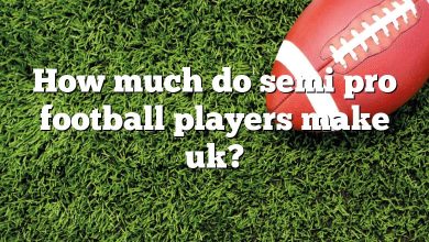 How much do semi pro football players make uk?