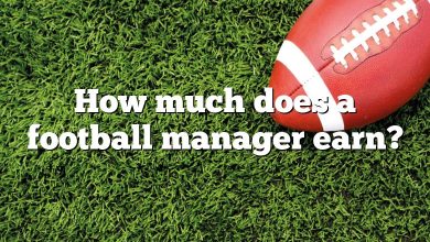 How much does a football manager earn?