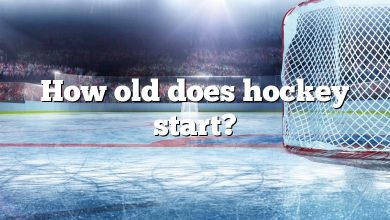 How old does hockey start?