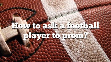 How to ask a football player to prom?