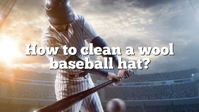 How to clean a wool baseball hat?