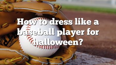 How to dress like a baseball player for halloween?