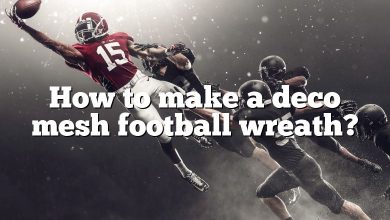 How to make a deco mesh football wreath?