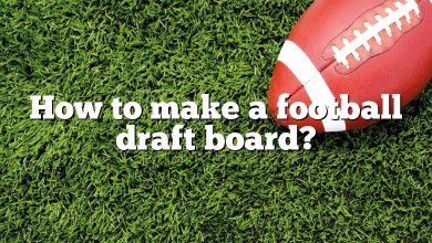 How to make a football draft board?