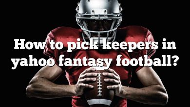 How to pick keepers in yahoo fantasy football?