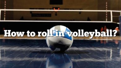 How to roll in volleyball?