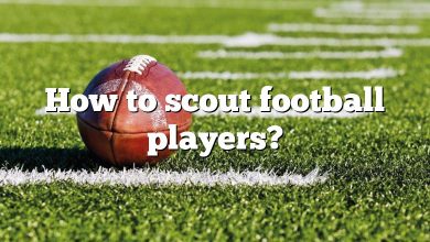 How to scout football players?