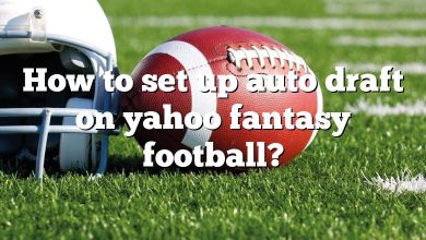 How to set up auto draft on yahoo fantasy football?