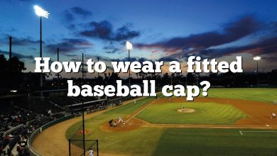 How to wear a fitted baseball cap?